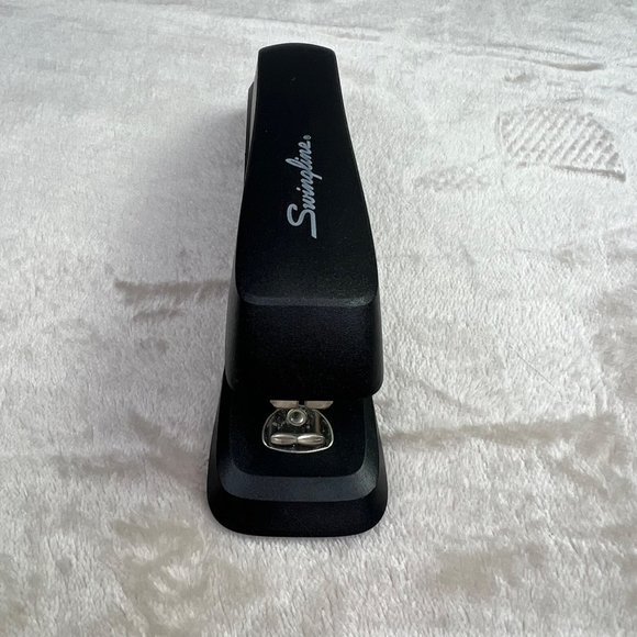 Swingline Stapler Black Model 545 Opens Flat for Tacking Working - Picture 3 of 7